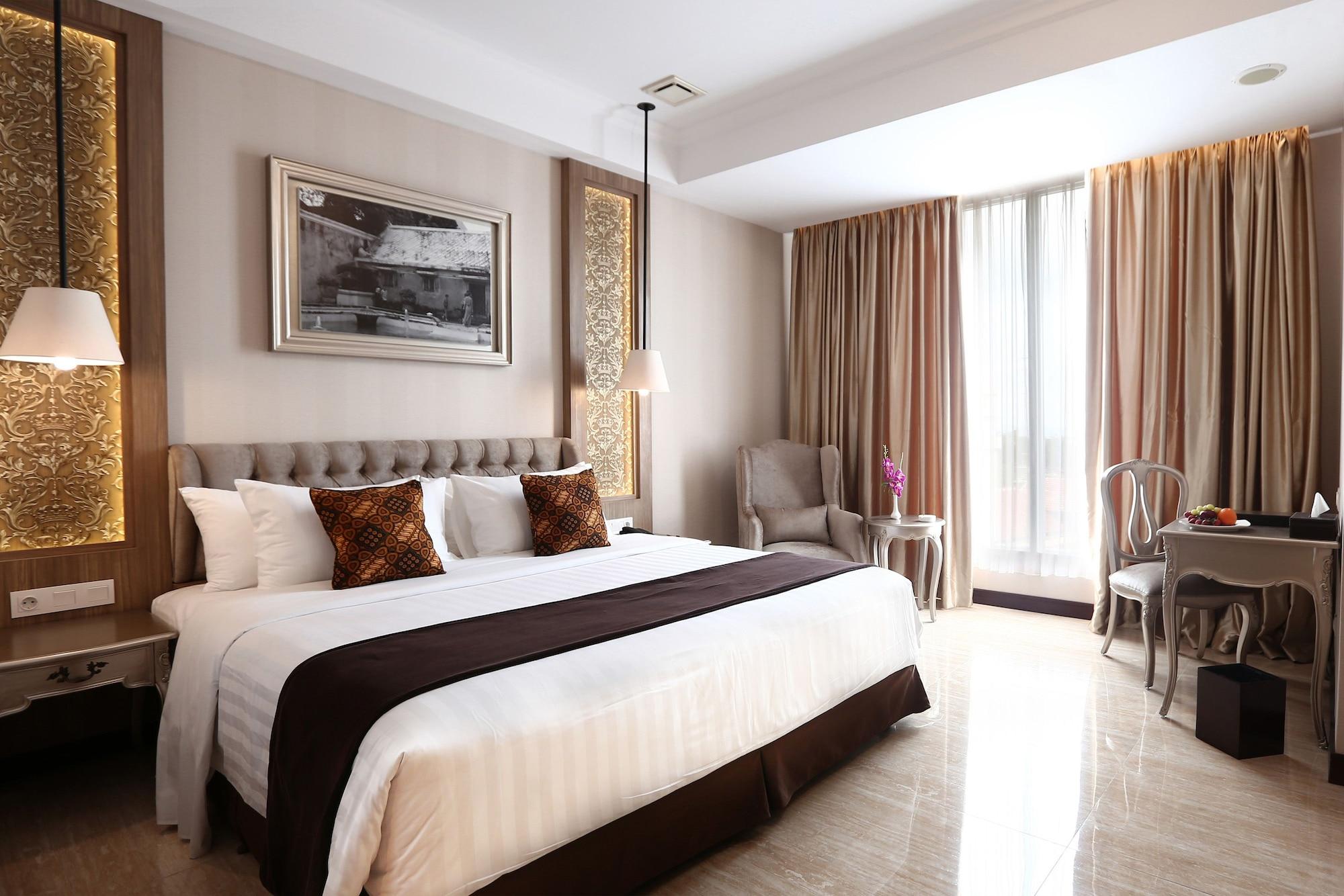 Отель Grand Keisha Yogyakarta Kejayan Экстерьер фото